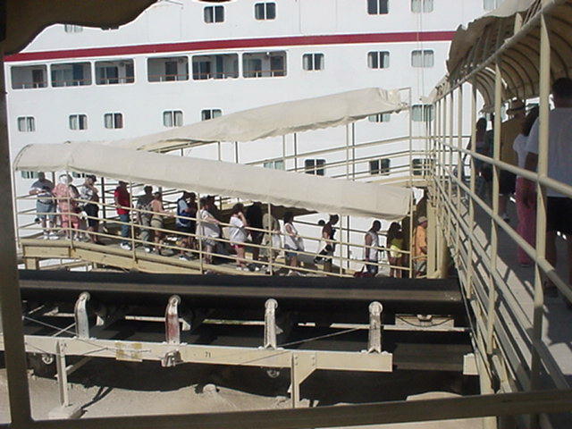 Calica Disembark.JPG 72.8 KB